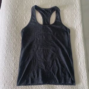 Lululemon top